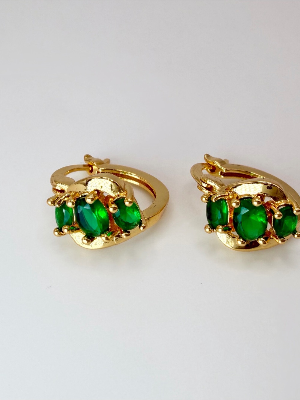 Hoop Earrings with Green Gemstones - Women Jewelry - Picture 5 of 6